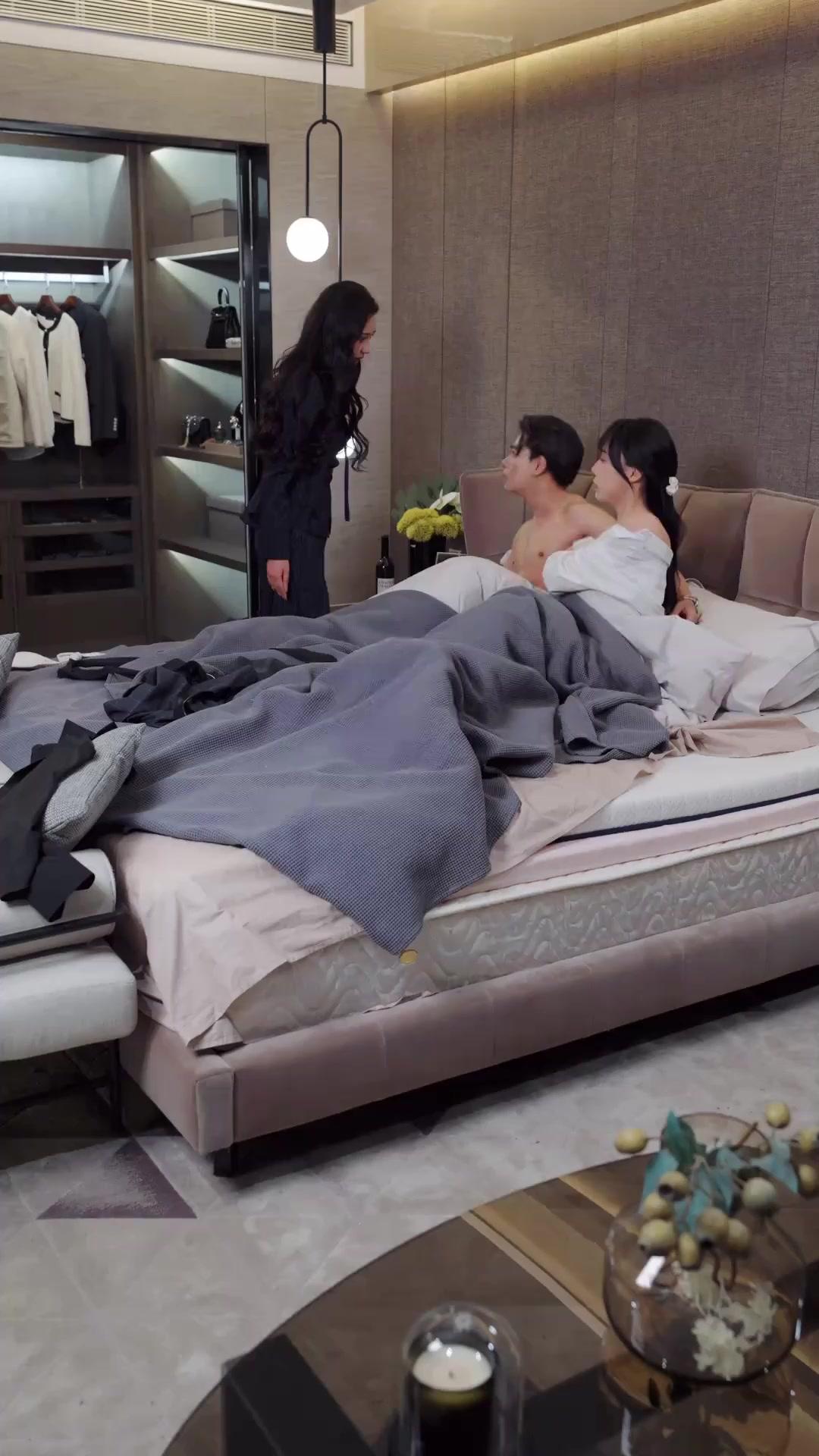 Cahaya Bulan Terkandas