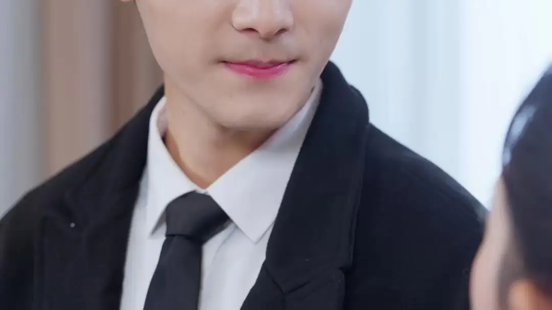 Love, Right on Time: When Jewelry Trays Speak Louder Than Words