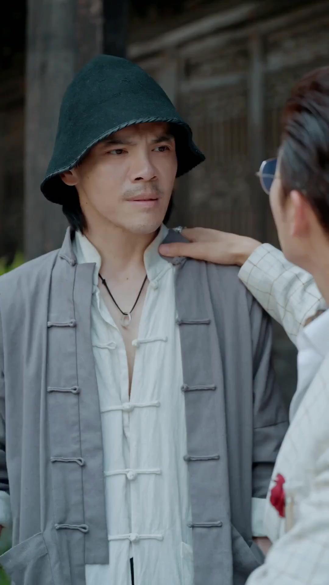 (Dublajlı) Gizli Kahraman