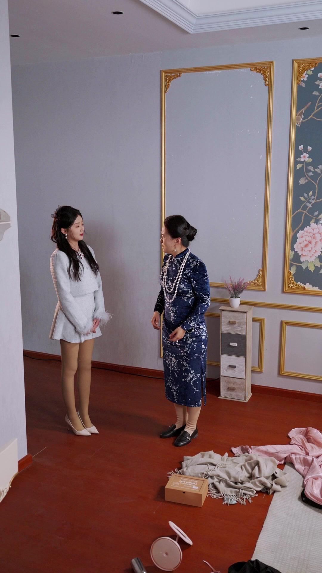 His Love, Her Weapon