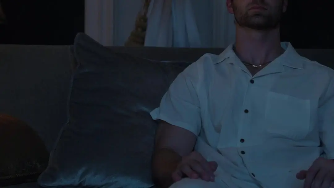 Il tuo amore è arrivato dopo l'addio: quando il veleno diventa balsamo