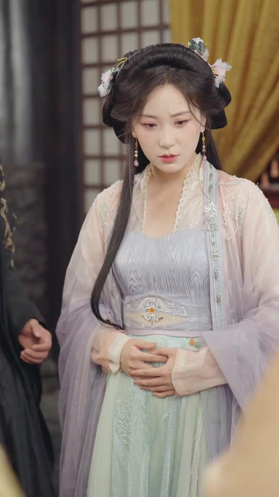 (Doblado)Princesa, compórtese