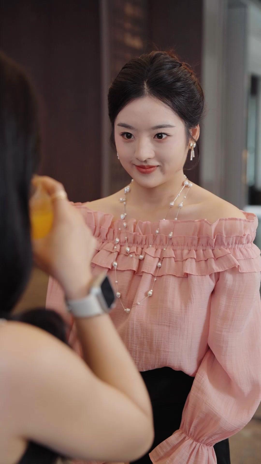 Reborn as the Tycoon’s Vengeful Bride