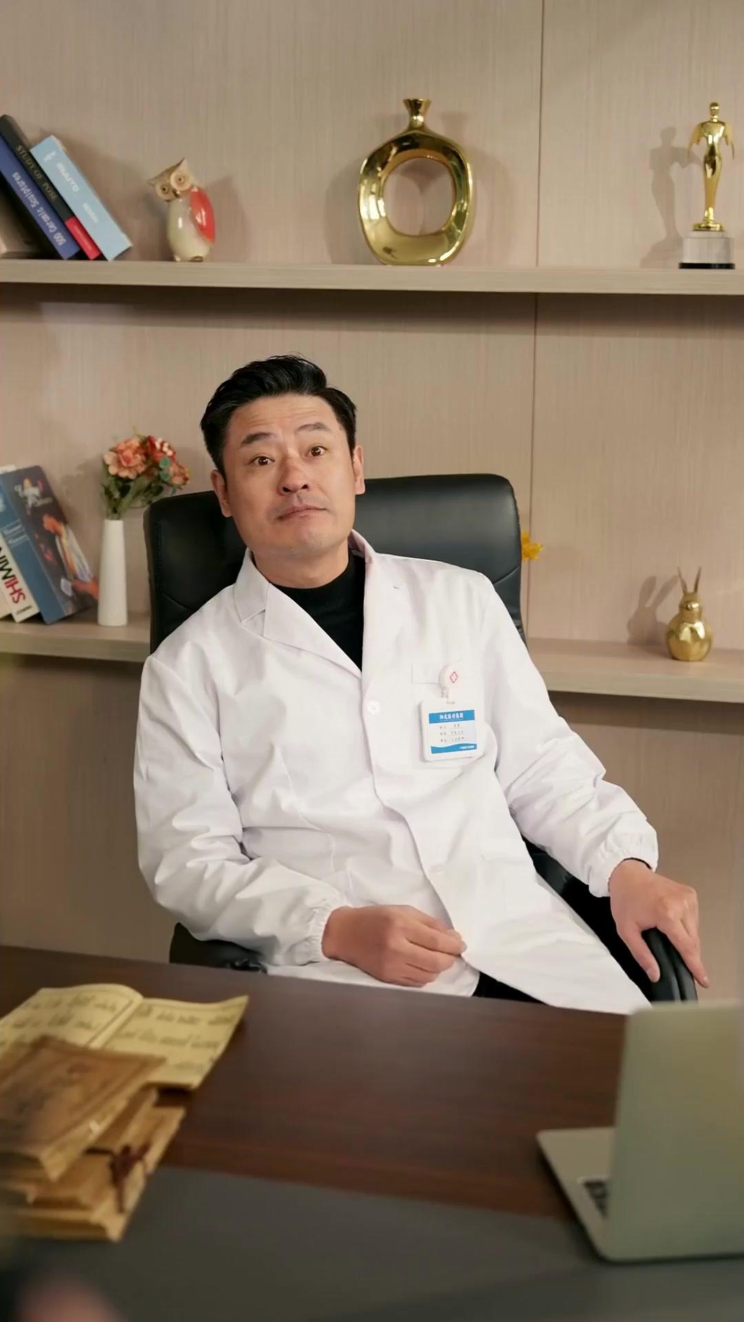 Tay Thần Cải Mệnh