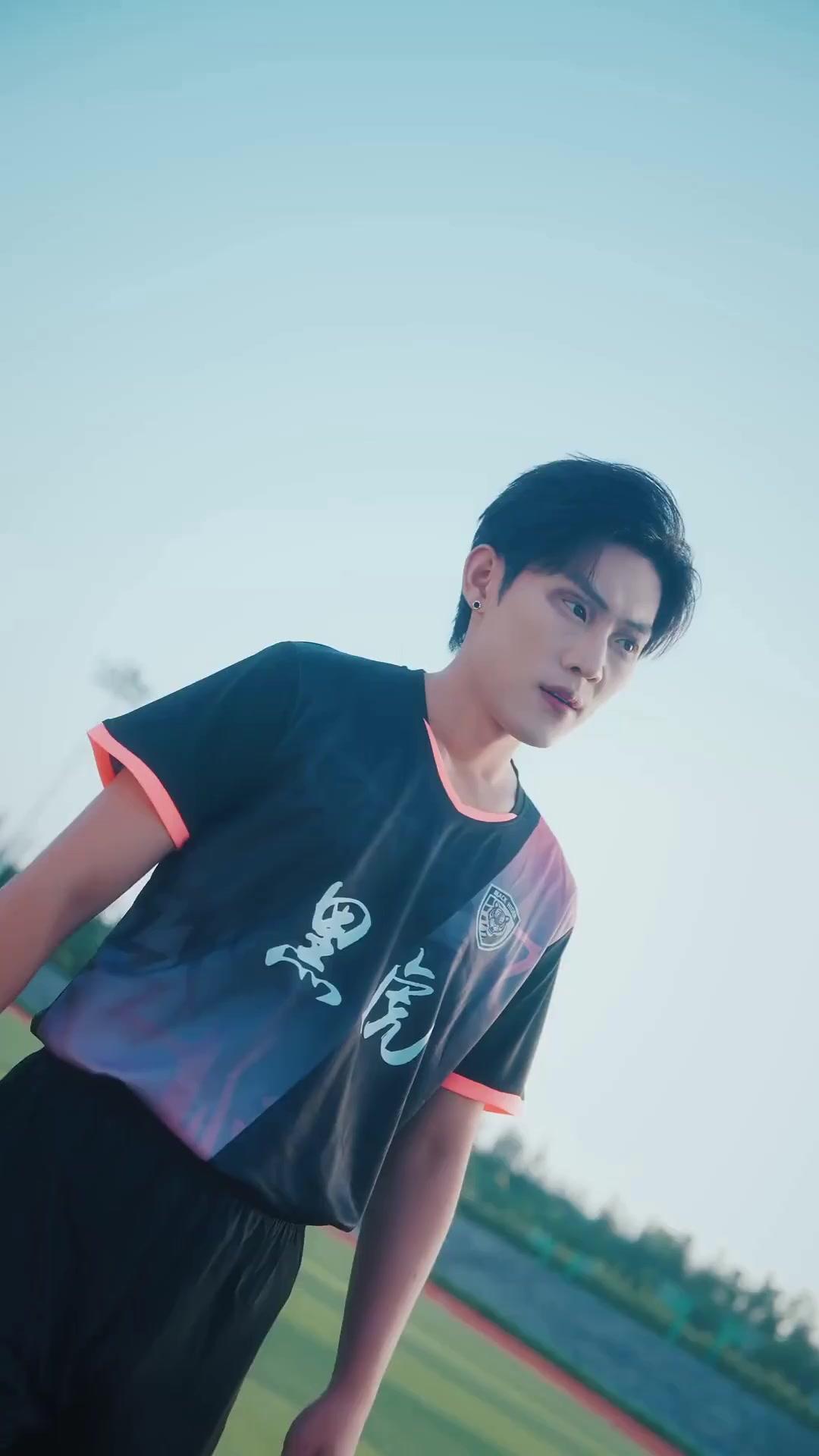 (Dubbed) Back at Eight: The Football Legend