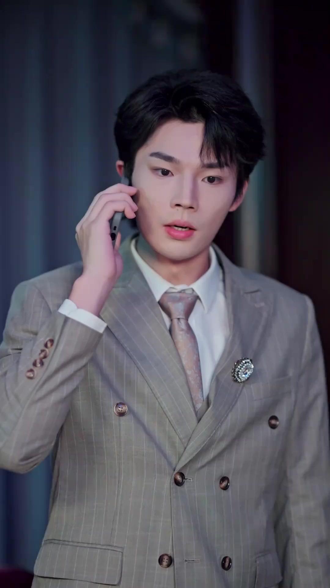 Hired a Billionaire as Baby’s Dad 