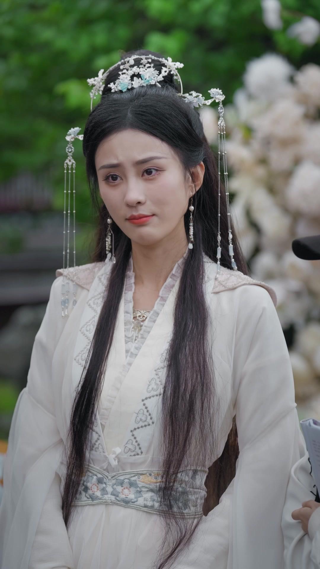 Cinta Kontrak, Bos Cemburu!