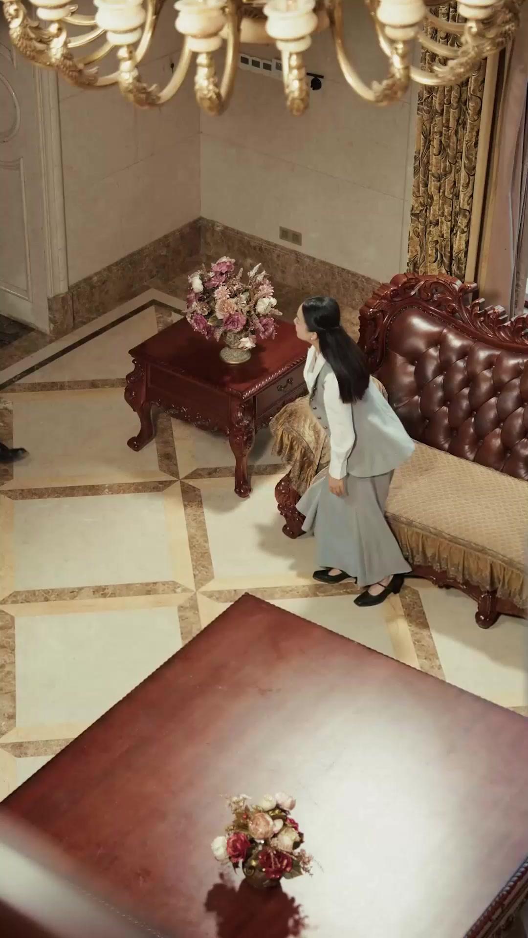 La pequeña criada es mi hija