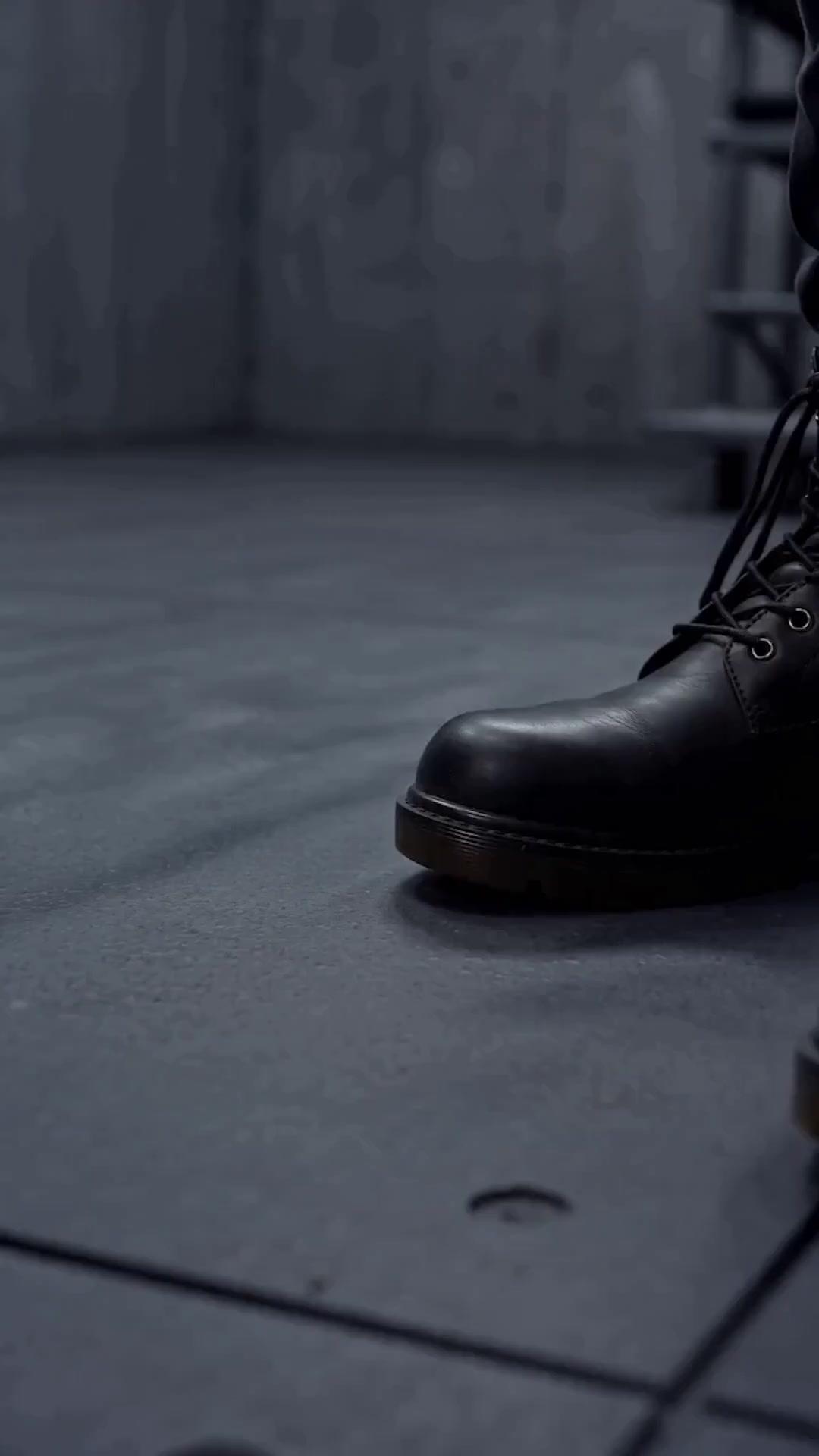 (Doublage) POSSÉDÉE PAR LE PARRAIN DE MON EX