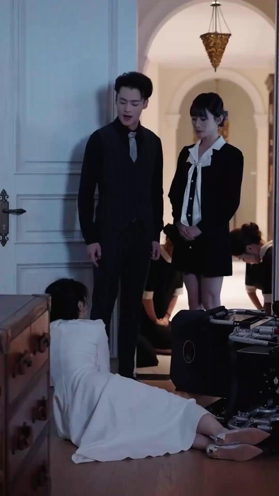 (吹き替え) あなたの瞳が問いかける