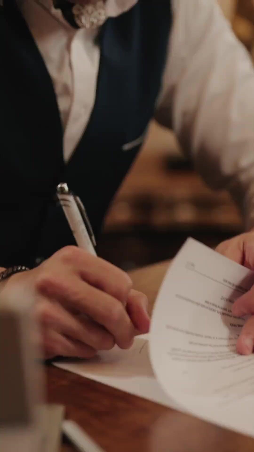 A Mãe Traída é a Herdeira Divina