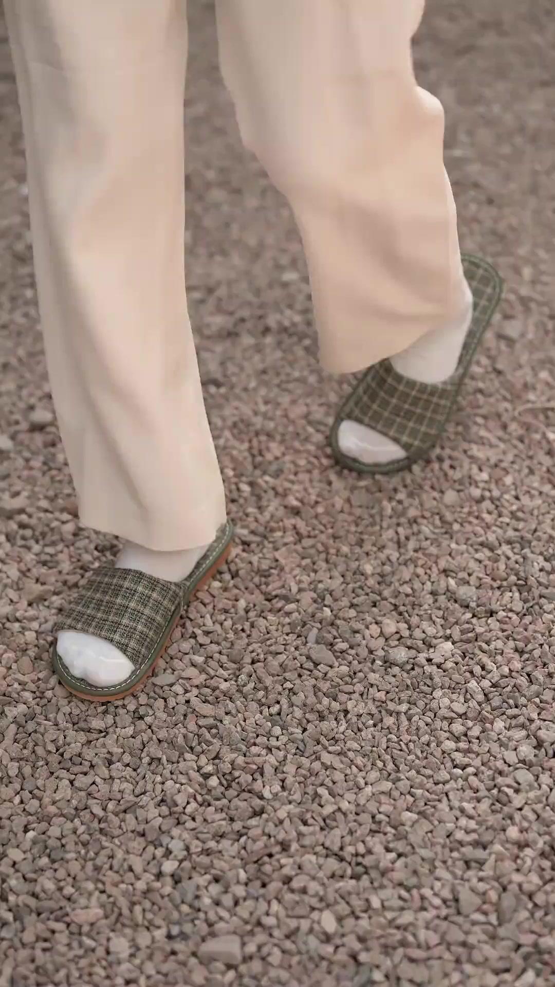 Cinta yang penuh bohongan