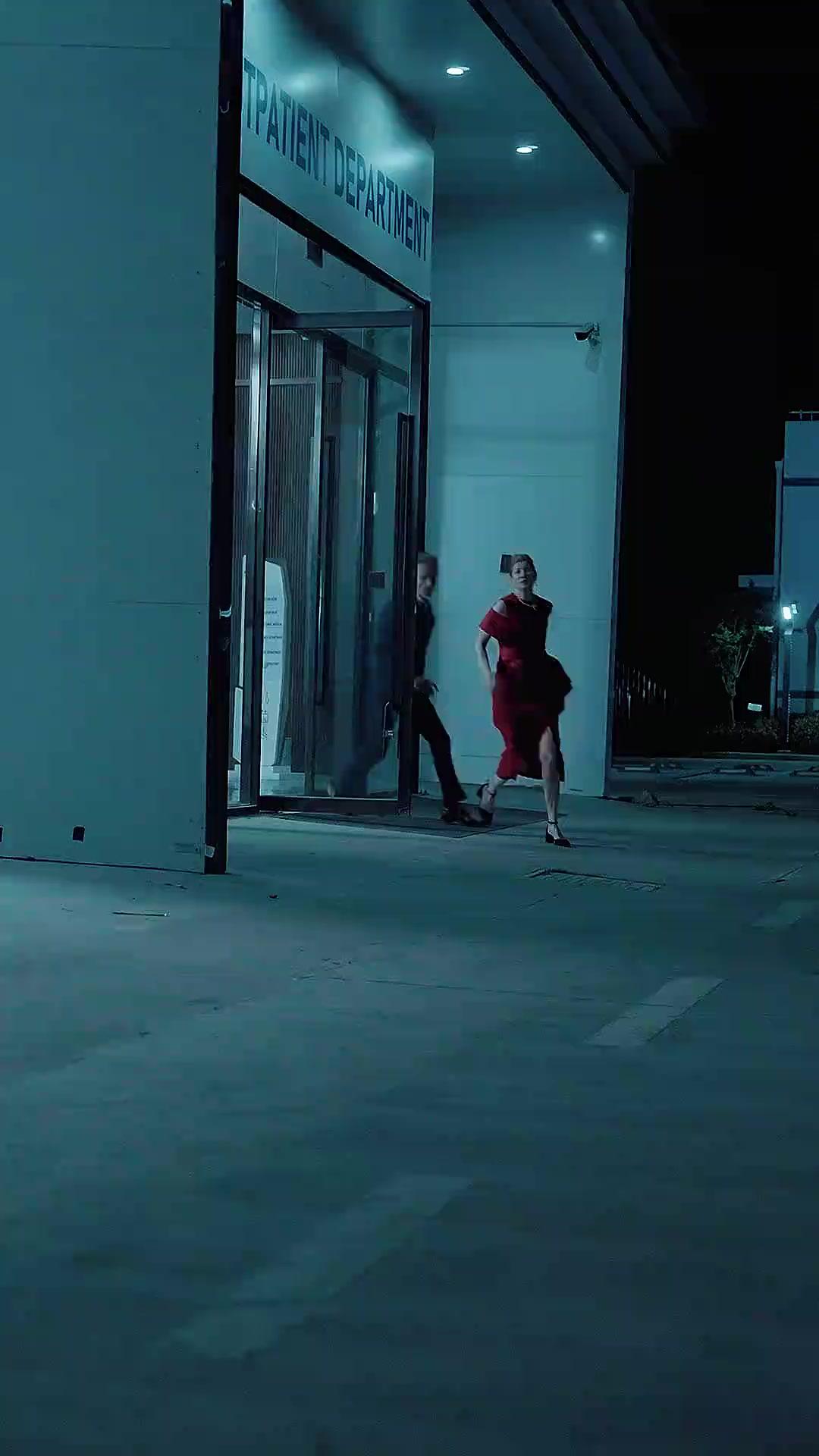 (Synchro) Die Reue begann, als ich ging