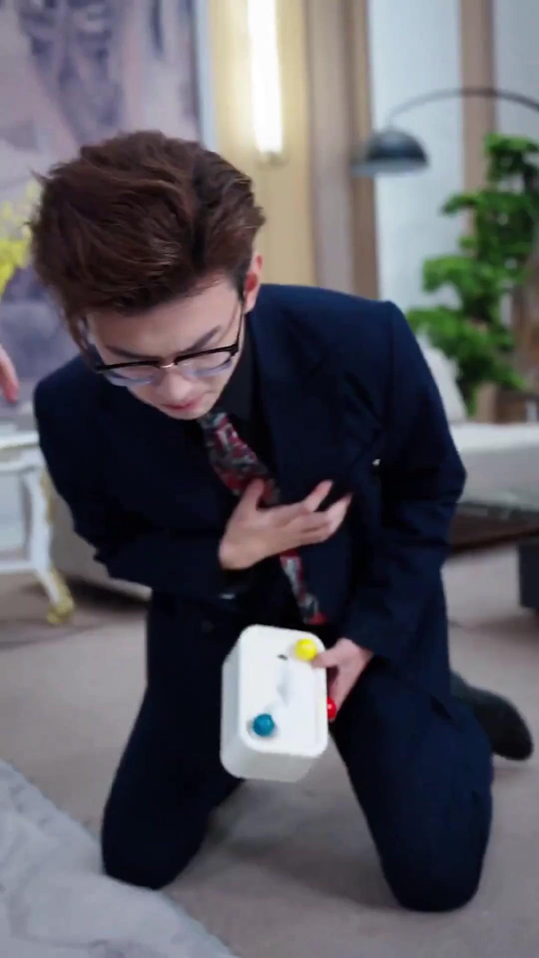 (مدبلج) في قلب الظلام… عاد حاملًا ثمن كل الخيانات