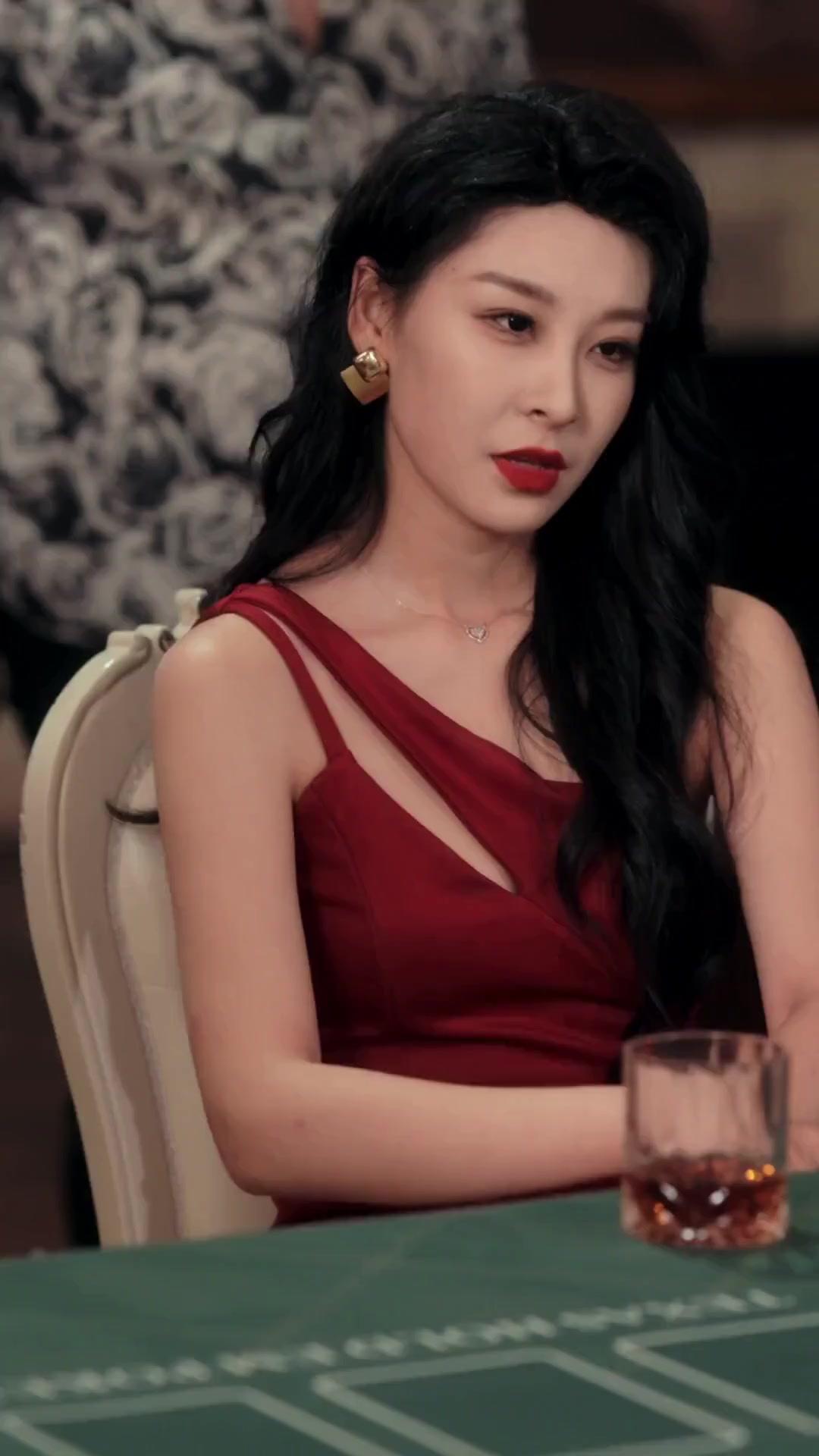 (Lồng tiếng) Phá Lồng