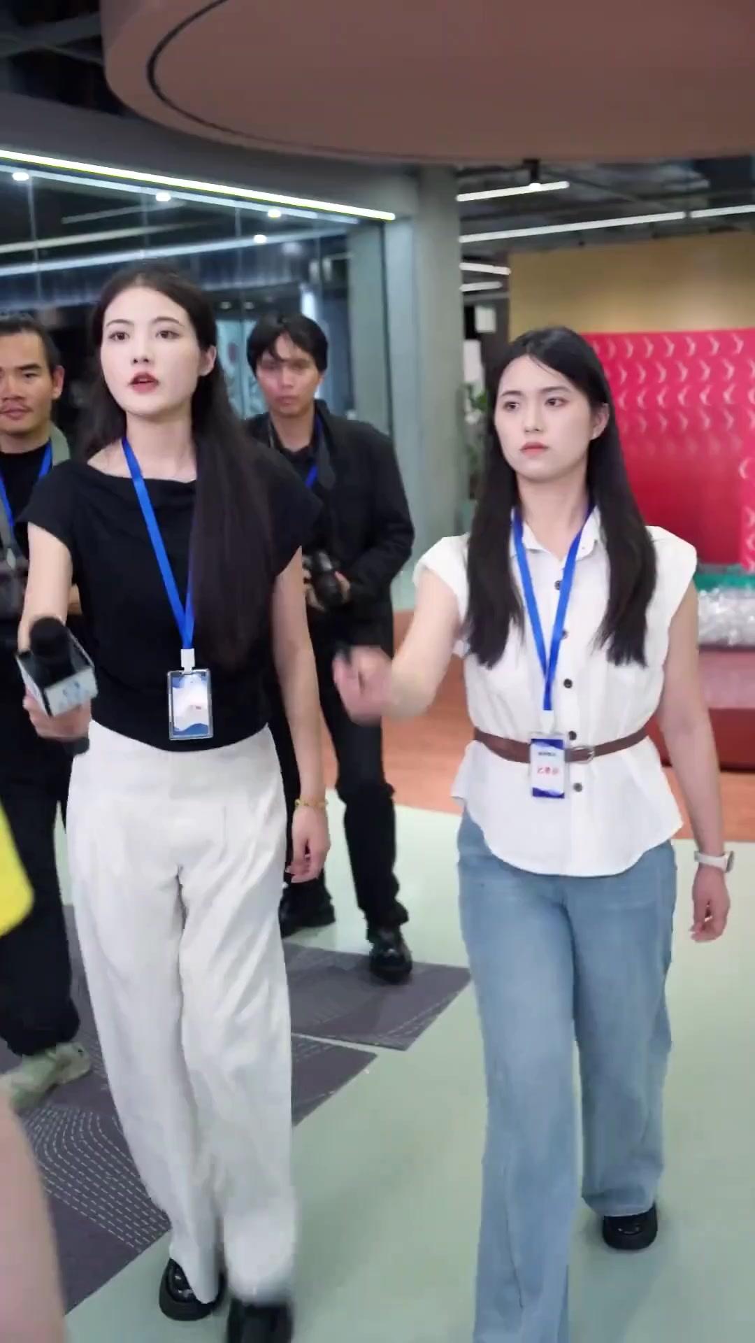 (Doblado)La hermana que desafió el destino