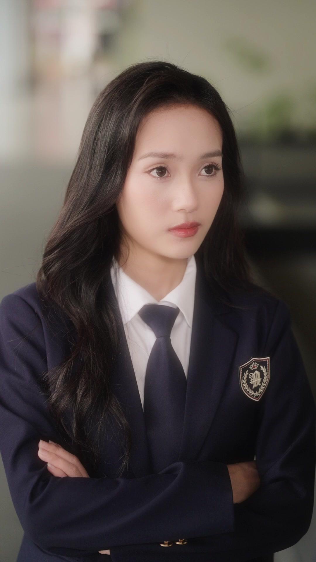 Dewi Sekolah Balik Naksir