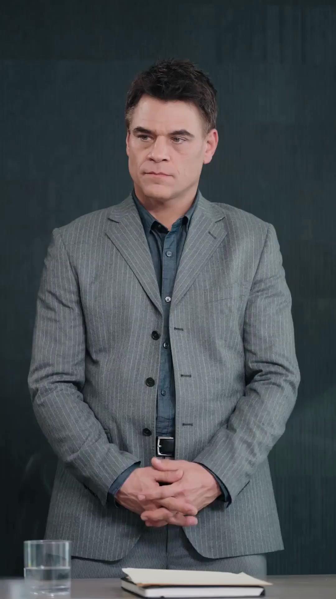 (Doblado) El rey oculto es mi padre