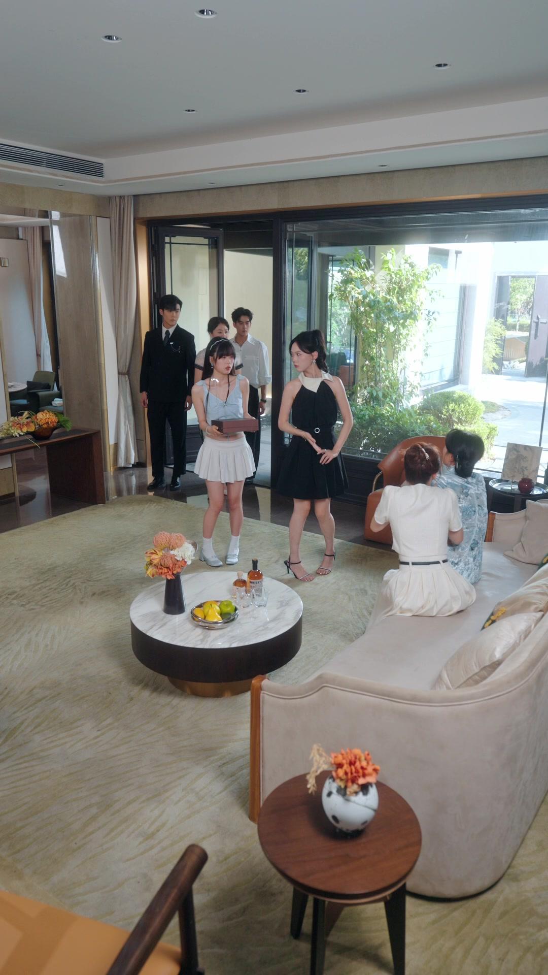 Ben ve kız arkadaşım en iyi dostuz