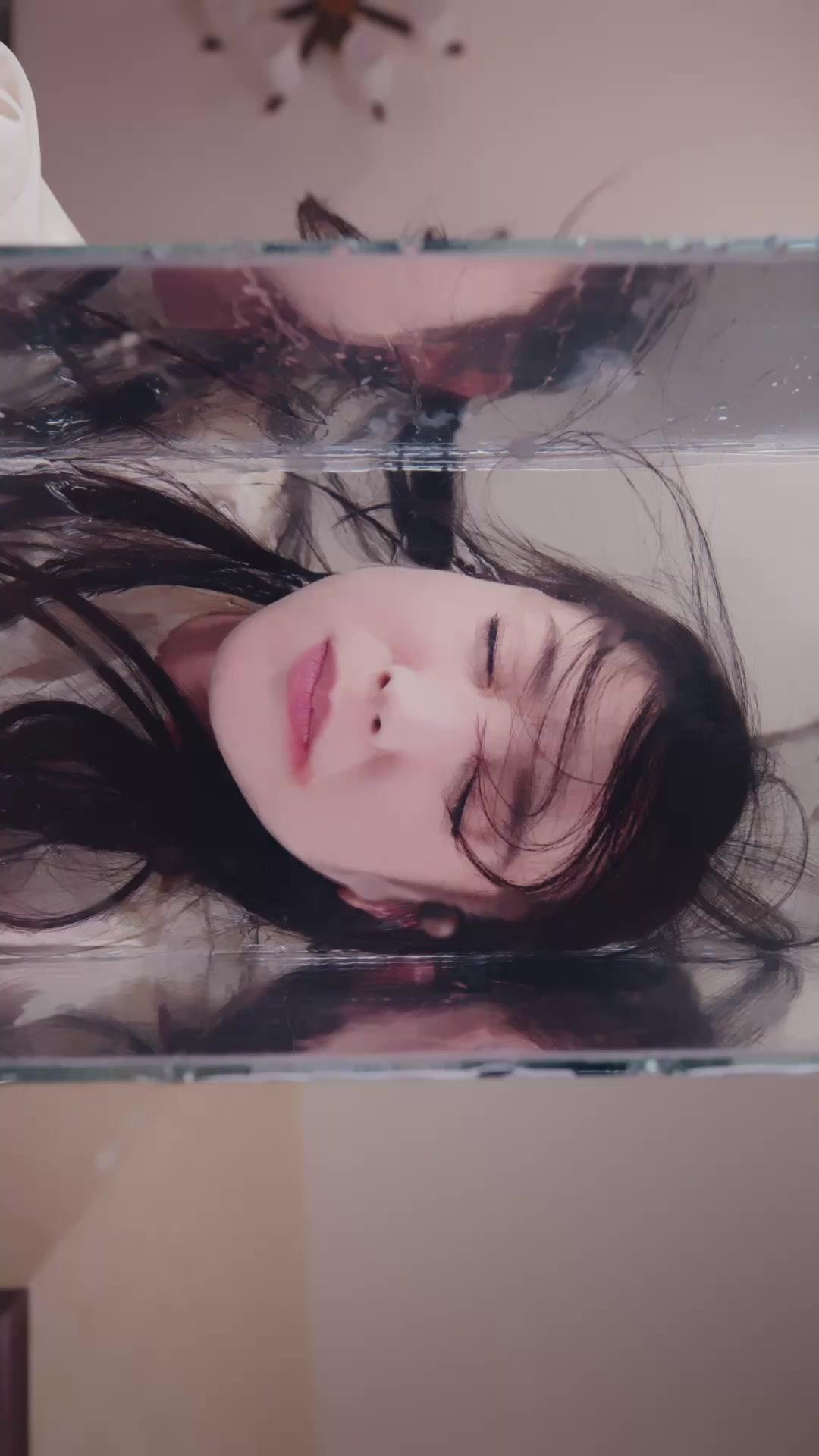 Bajo la toga, favoritismo por ella