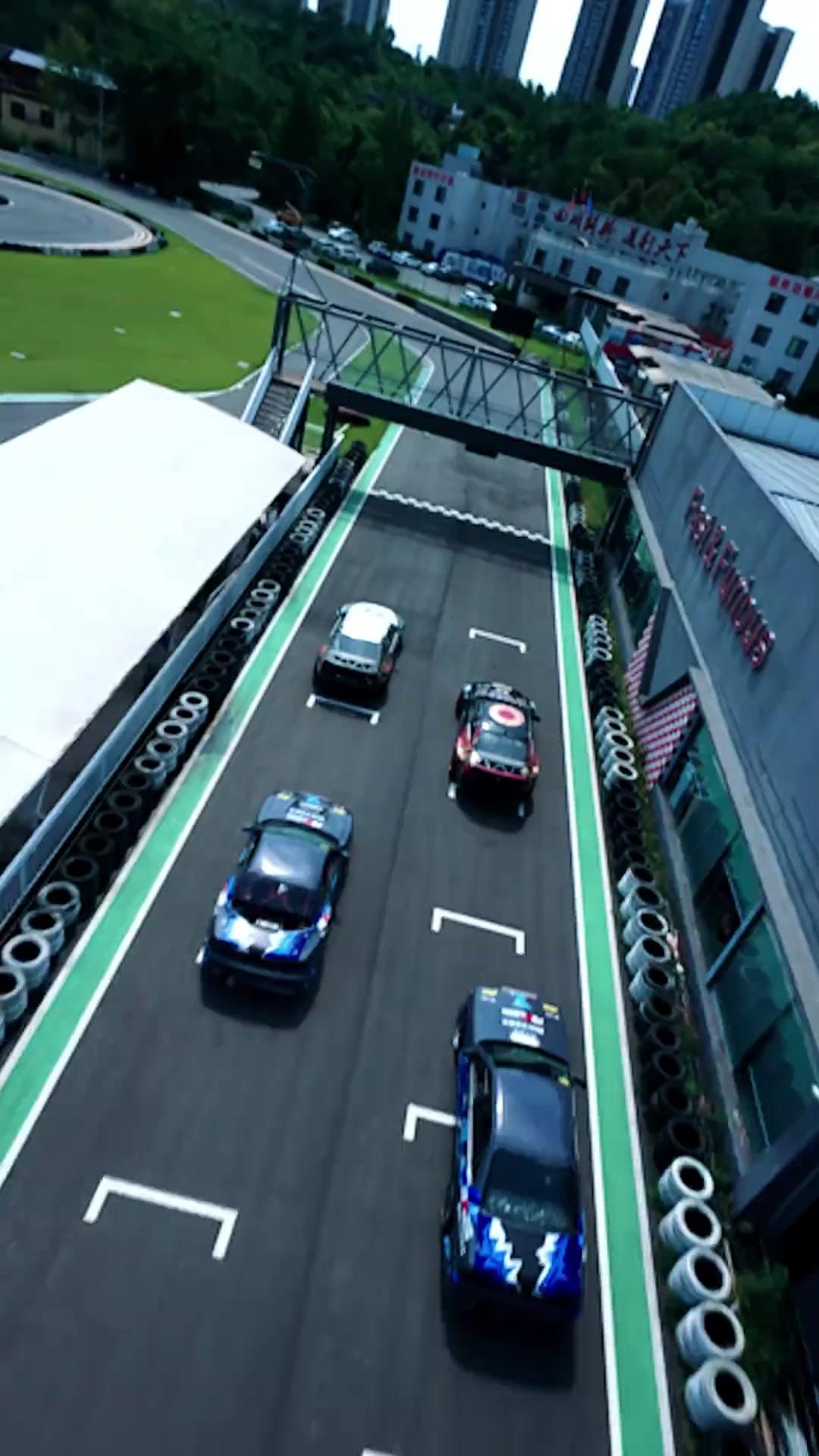  رحلة الحارس الصامت