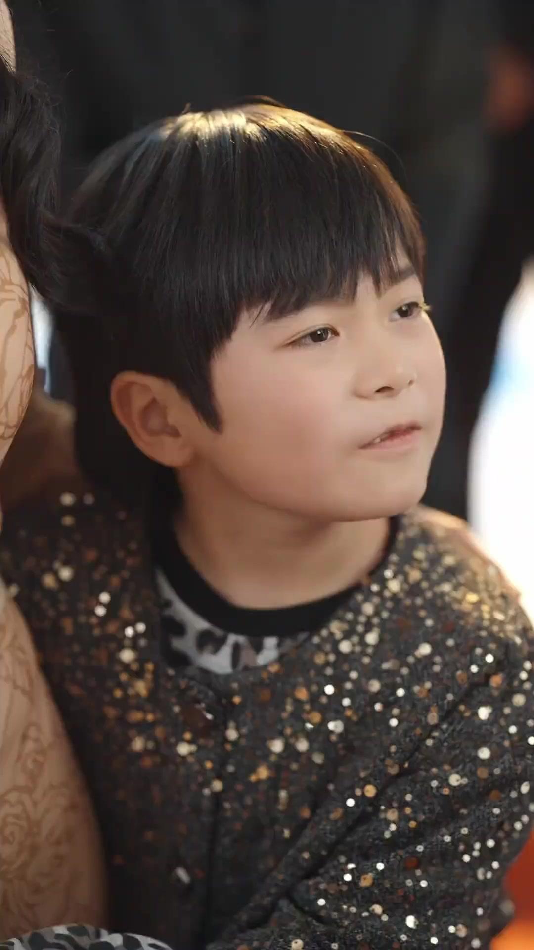 นางฟ้าใต้หน้ากากปีศาจ