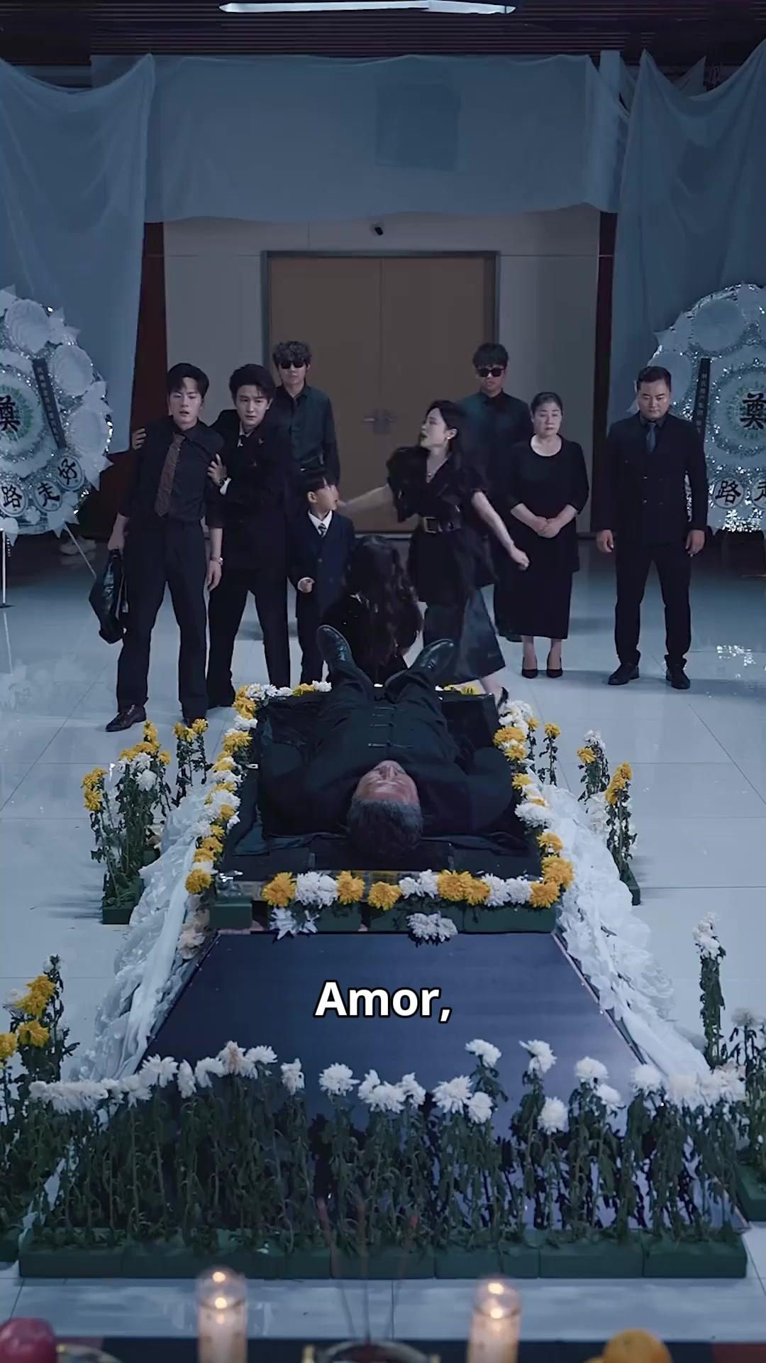 (Dublagem)A Bisavó de 7 Anos Conserta a Família