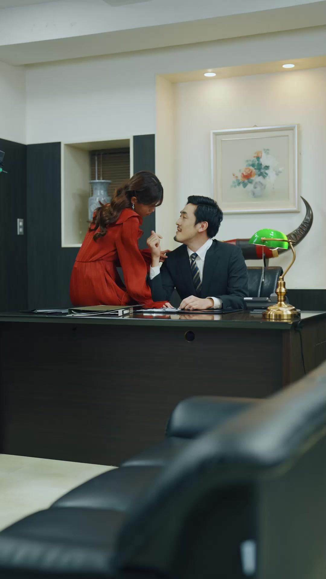 Trash the Ring, Claim the Crown