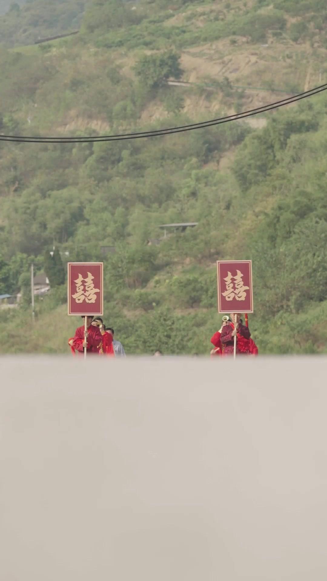 目を覚まさない娘