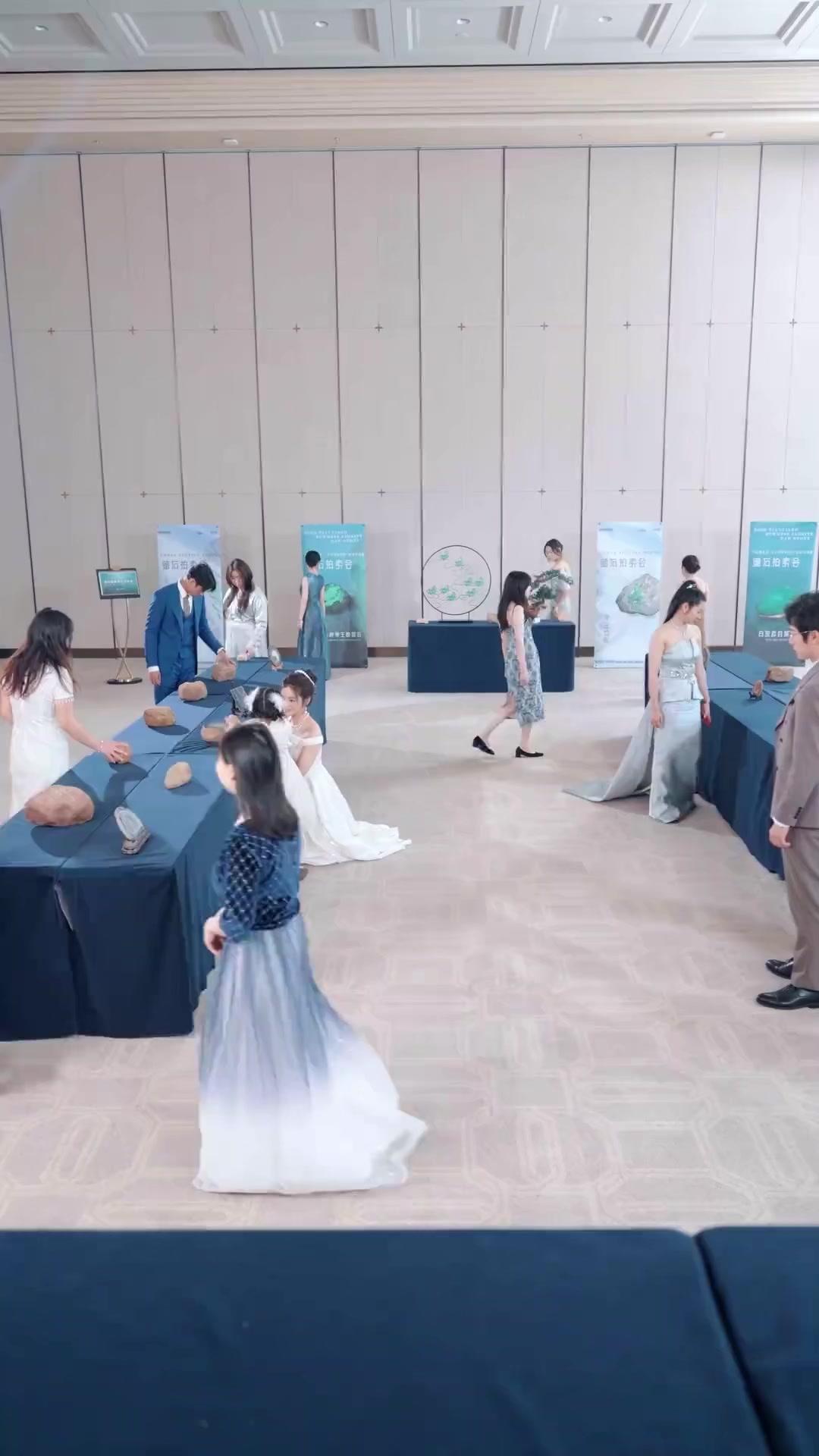 Baby's Revenge: Make Mommy a Queen!