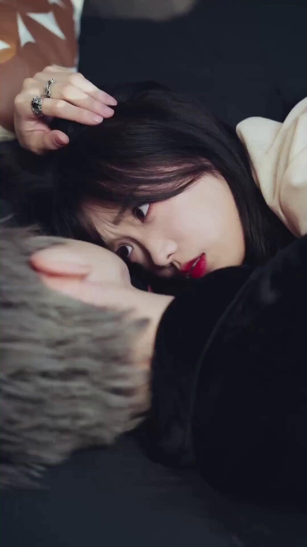 (Doublage) UNE ROSE À ÉPINES