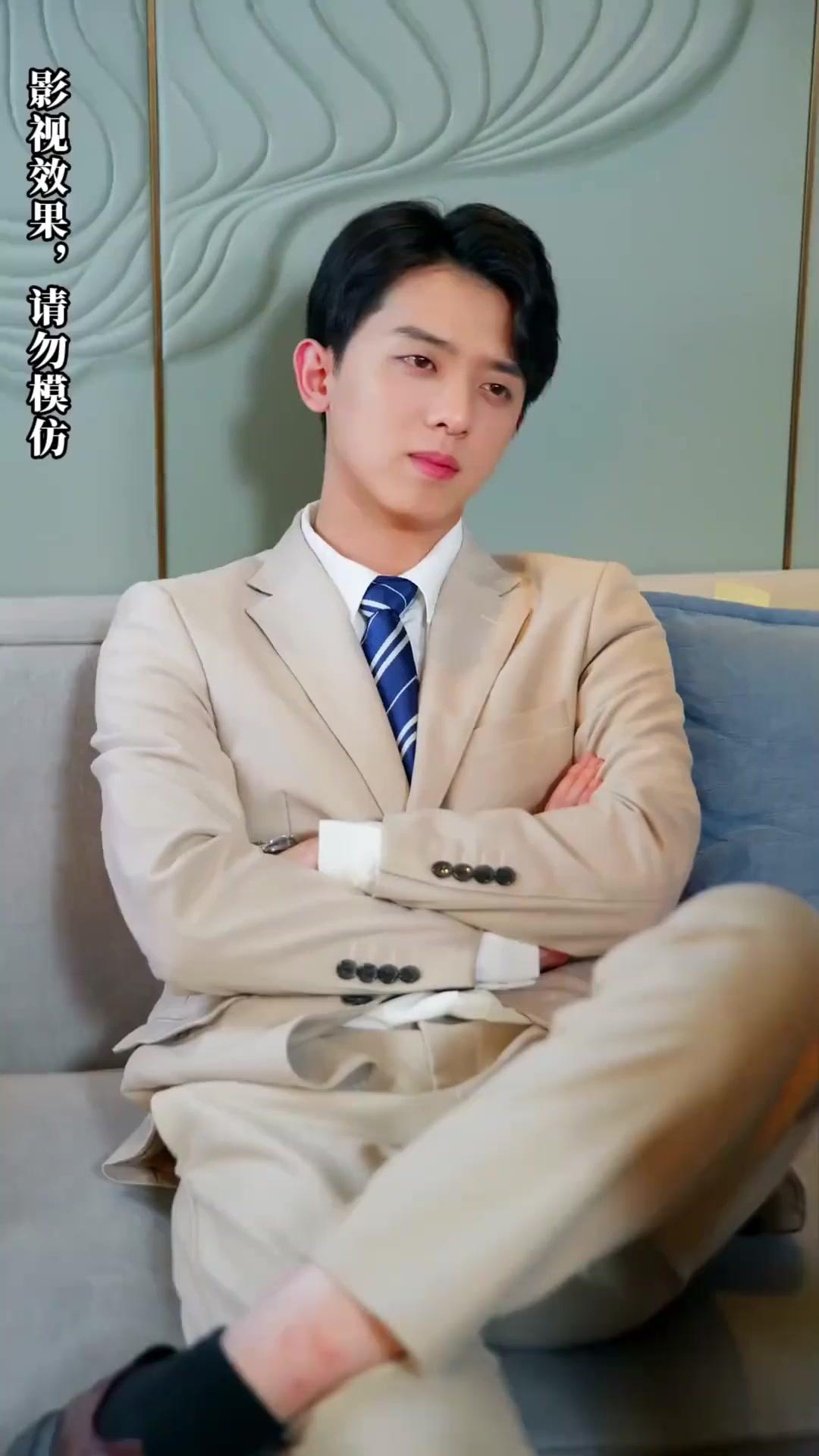 陸坊ちゃんとからかい好きの葉秘書