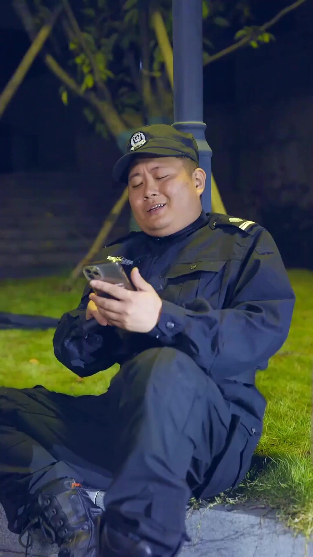 Ẩn Long Ngạo Thế