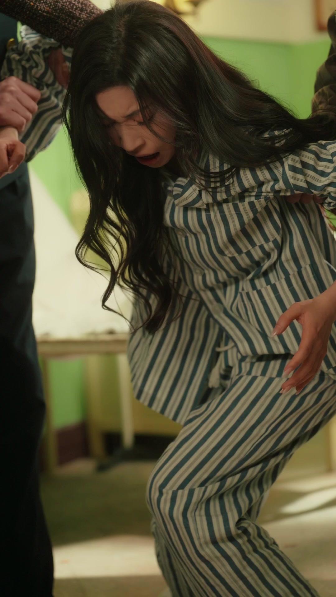 Mekar di Tengah Badai