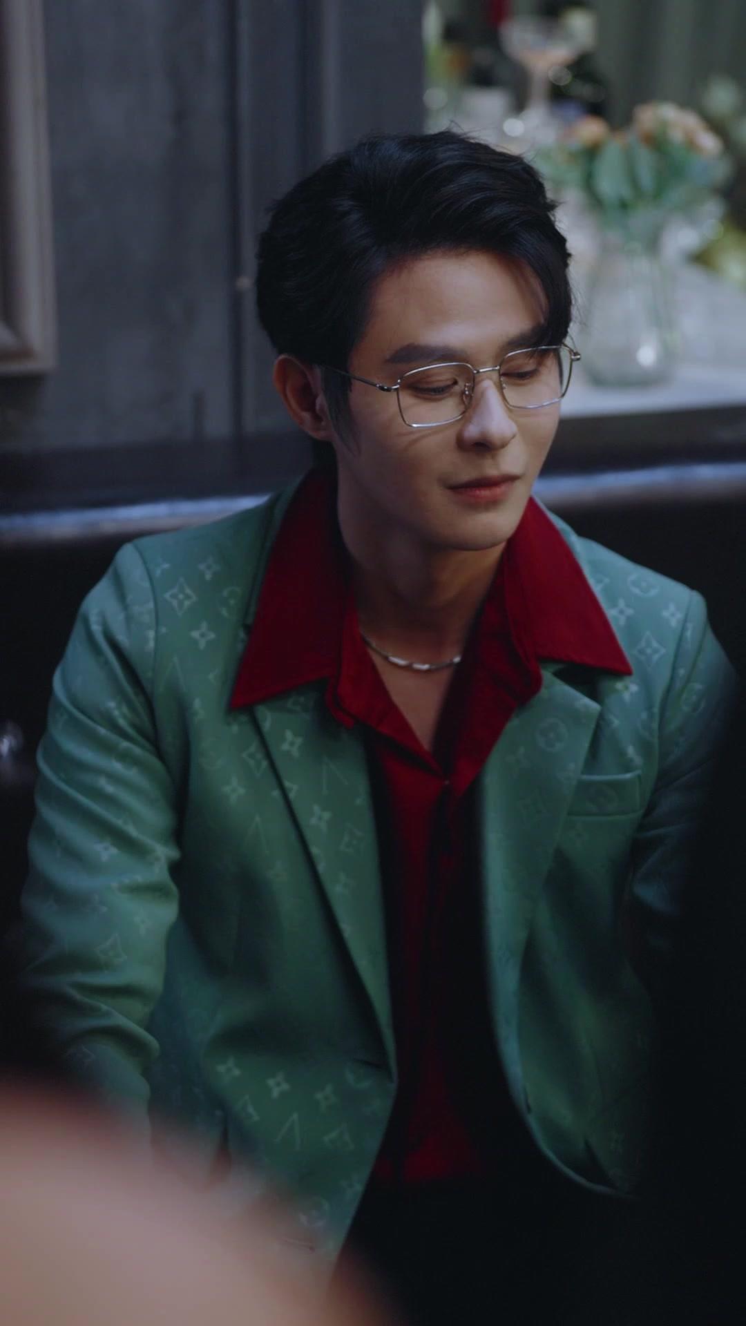 Chồng Cũ Ẩn Thế