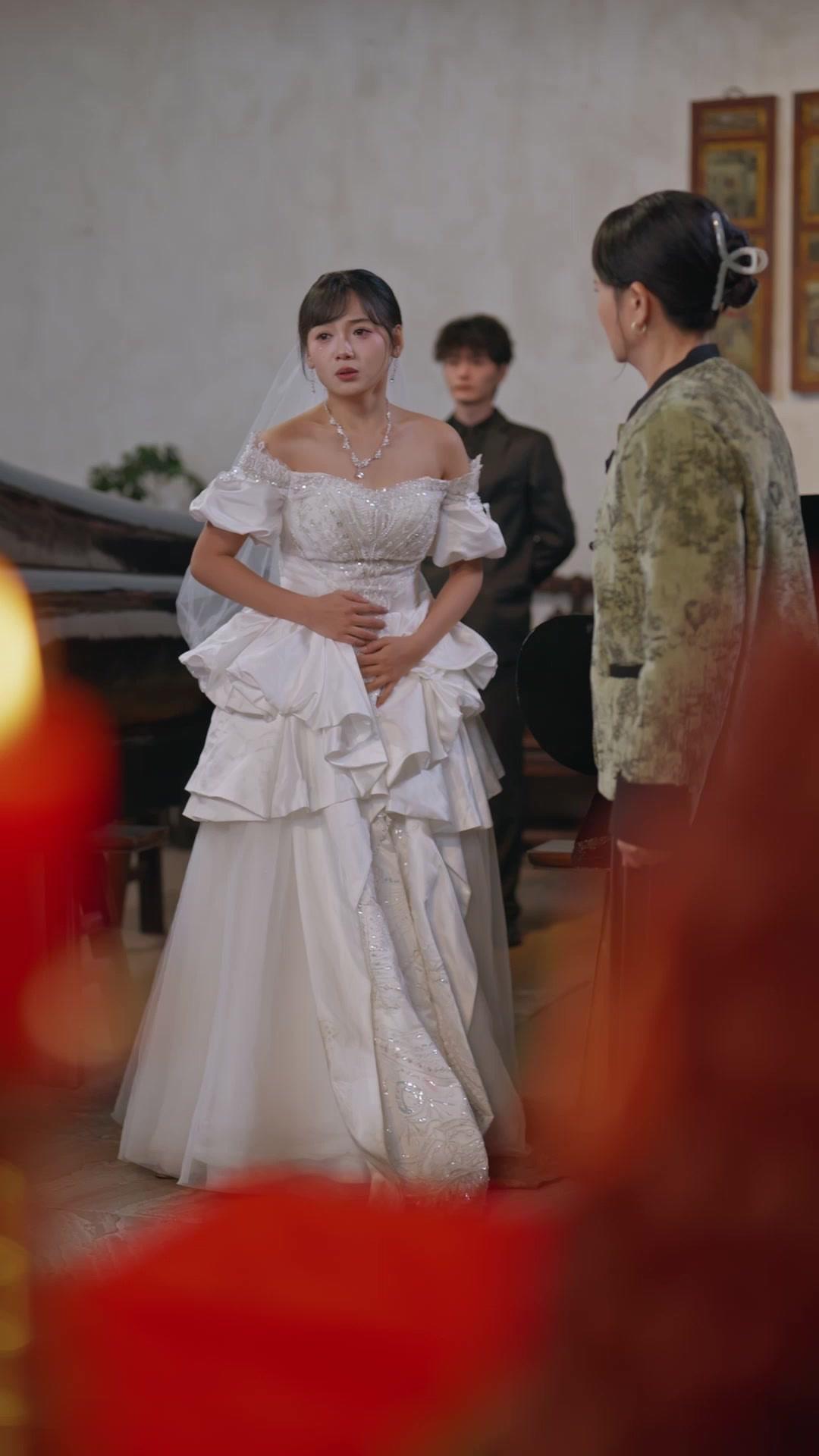 Ghost Marriage? Billionaire Saves Pregnant Wife!