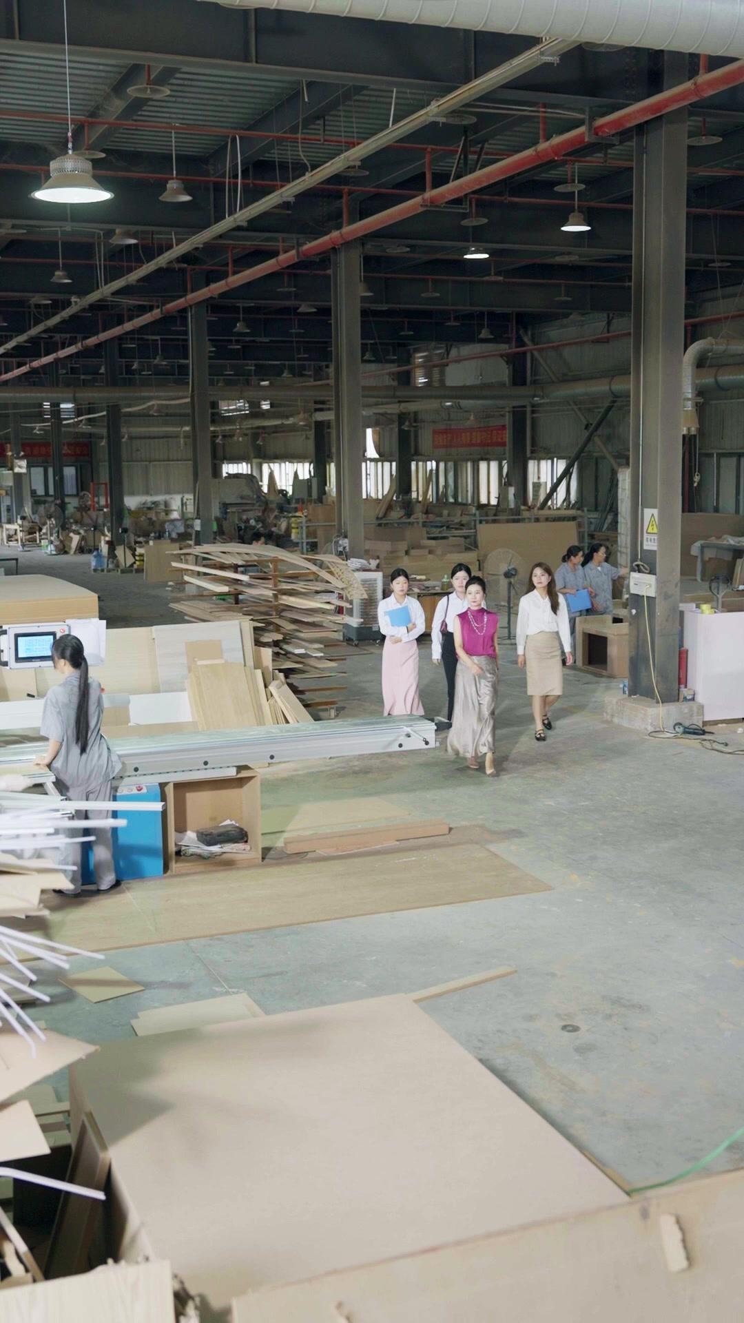 Reencontro e Confronto: Pai e Filho vs. Mal