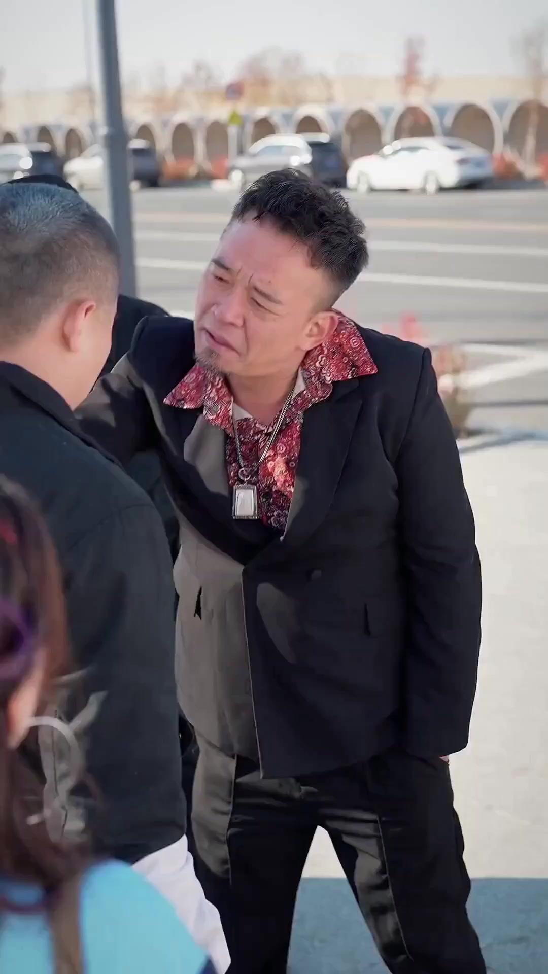 (Sulih suara) Gejolak di Dunia Hitam