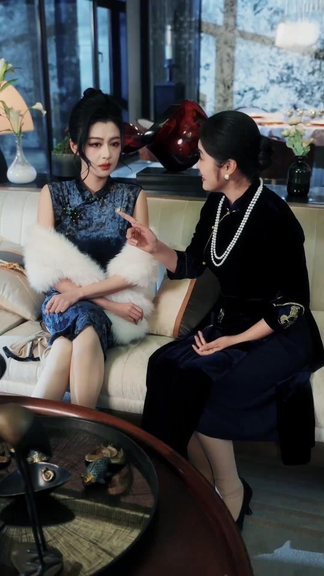 Chồng Cũ Là Vua Bài