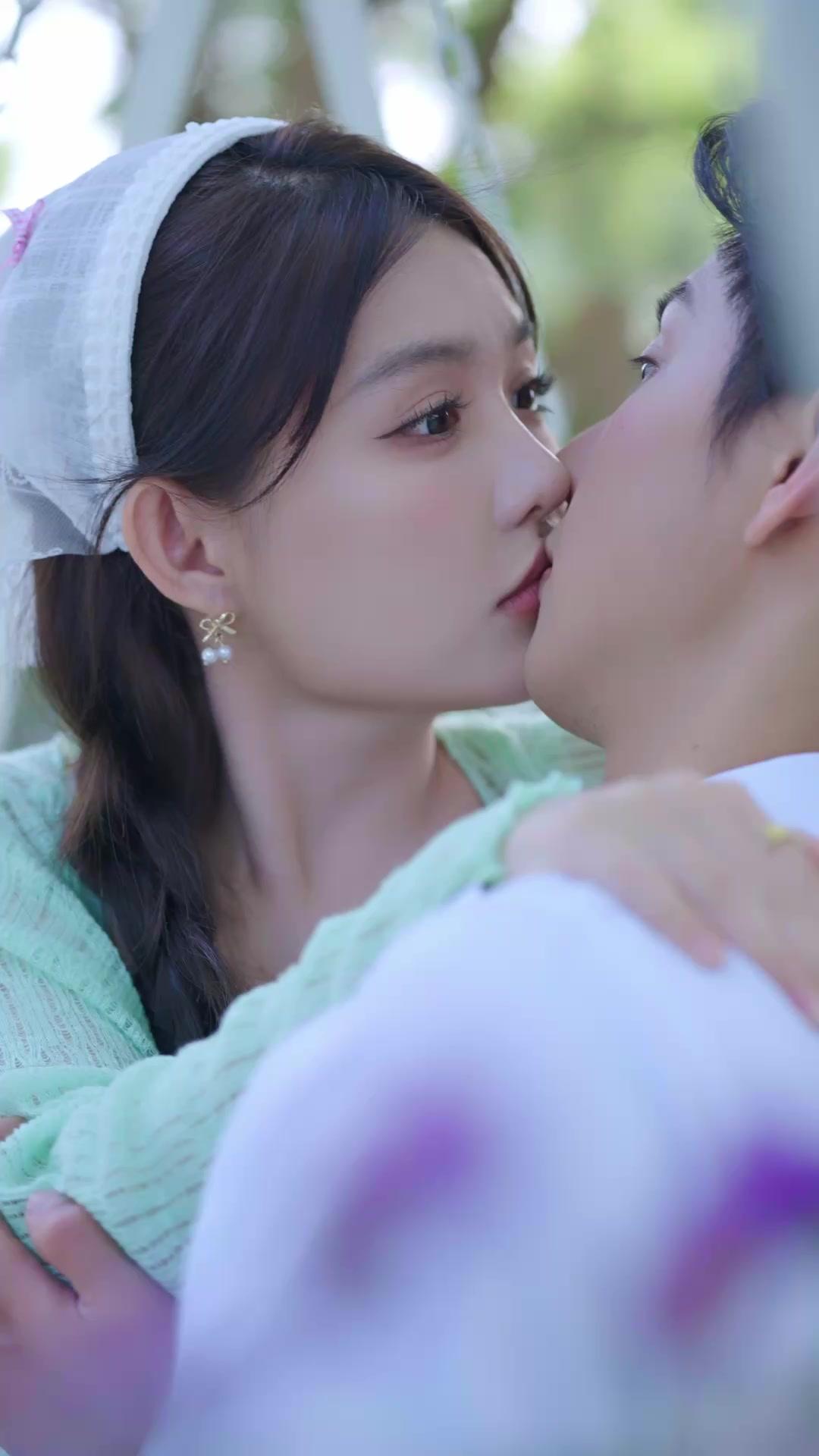 Cinta Petani Cantik dan Pilot Ulung