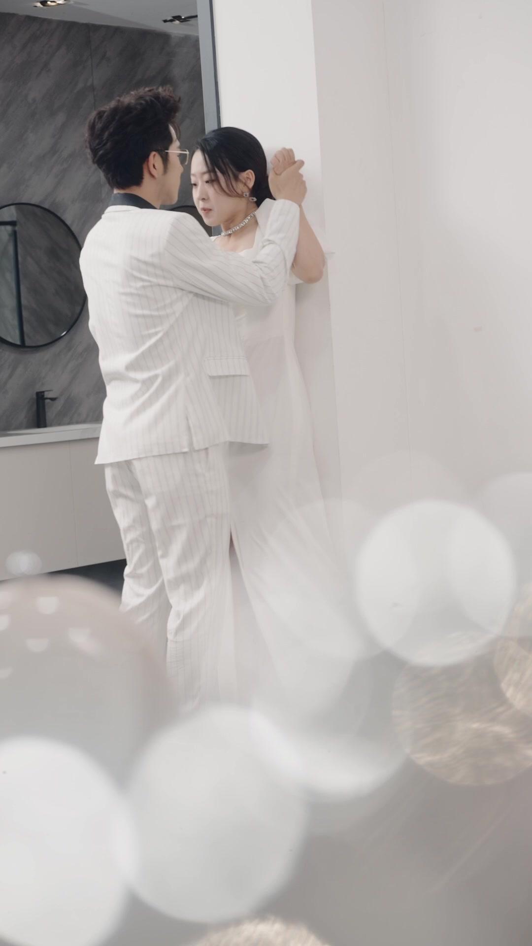 Seragam Perang di Balik Apron