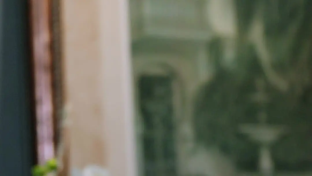 O Amor Chegou Após o Adeus: A Tensão que Antecede o Beijo