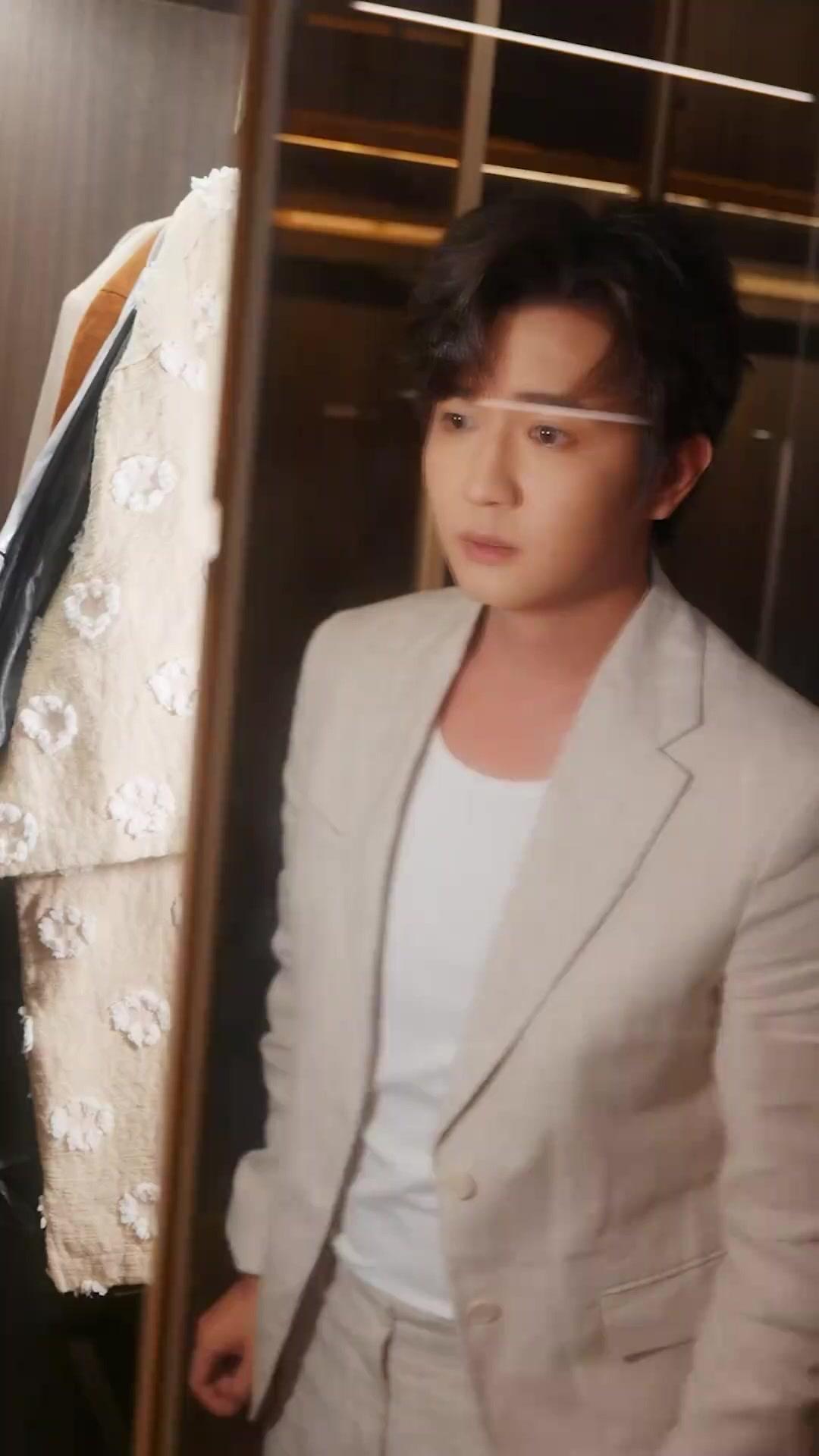 Livre de 3 Anos de Mentira: Meu Novo Topo