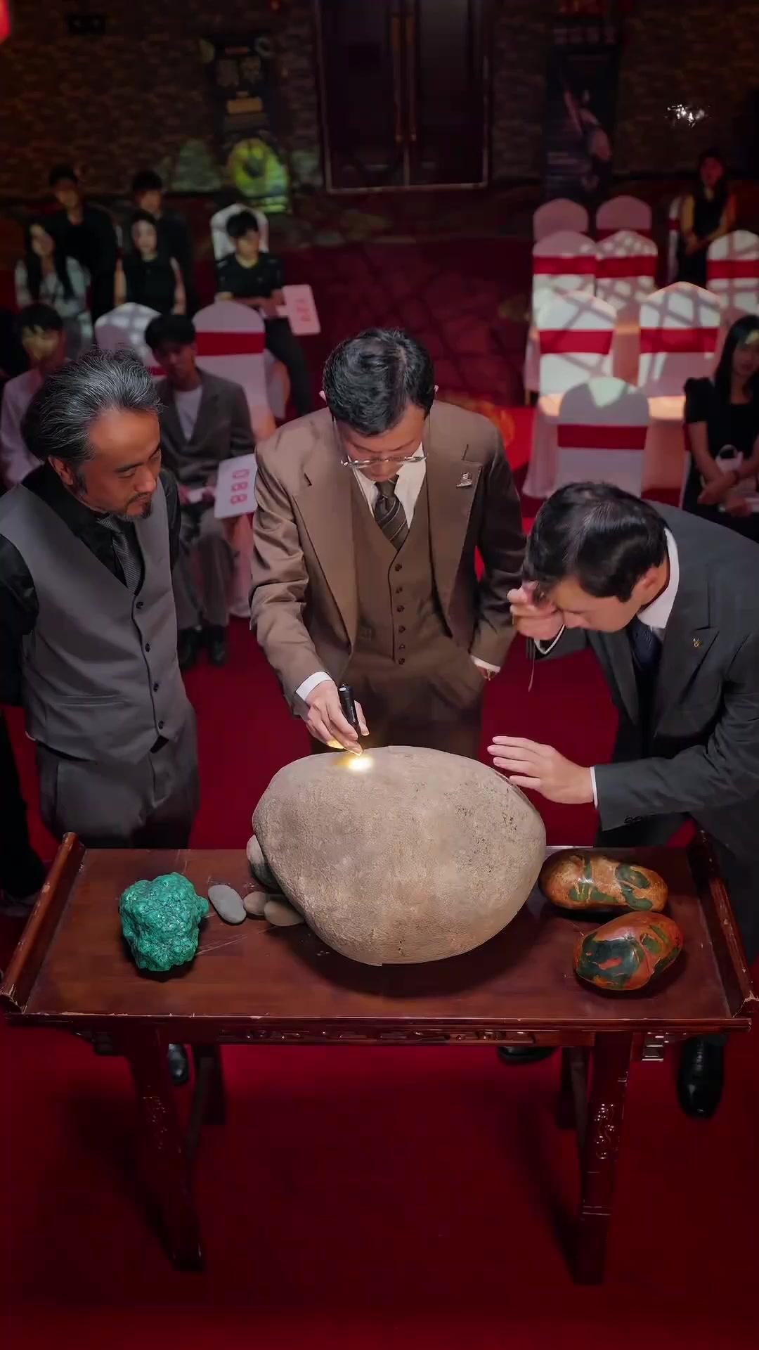 Aku Punya Mata Ajaib