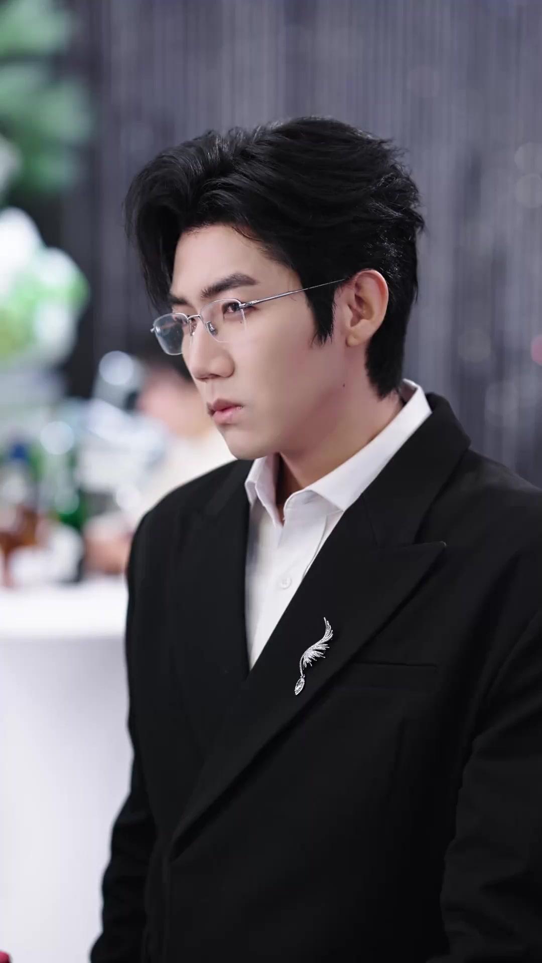 แกล้งใสยั่วบอสเย็นชา