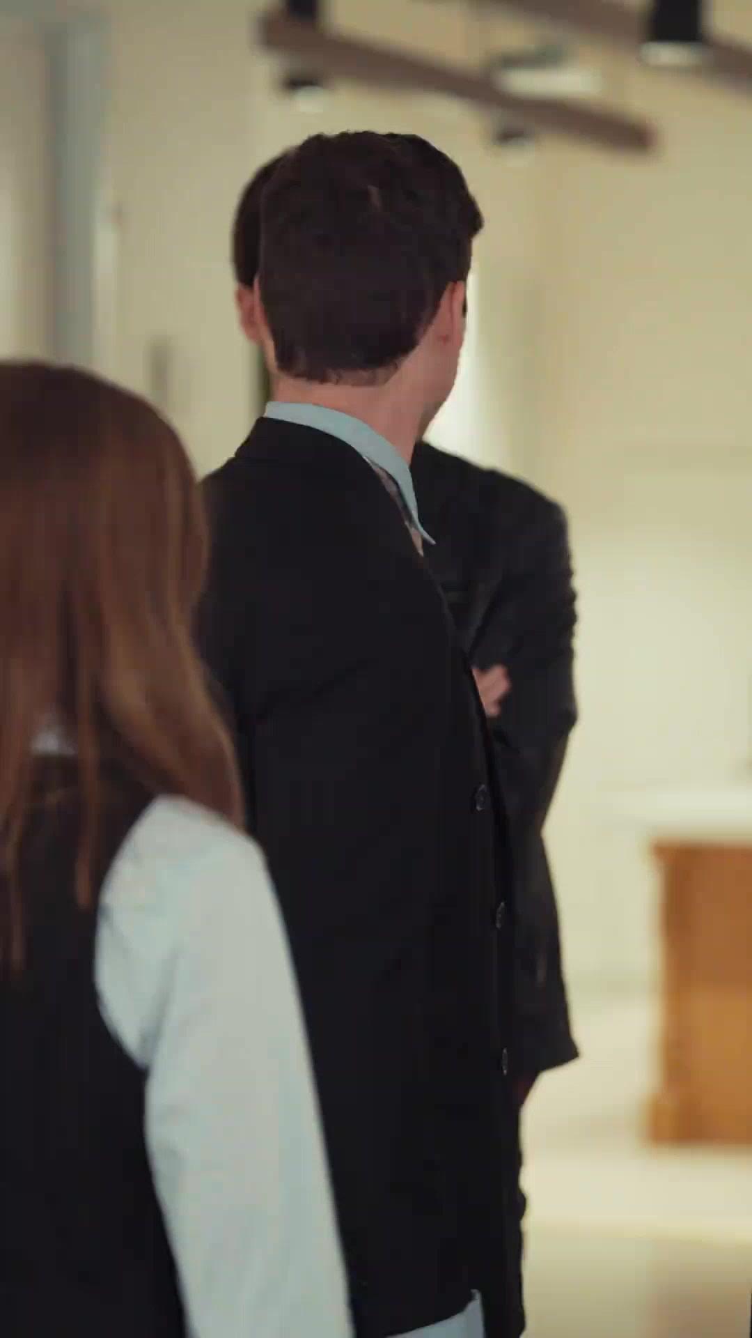 (Doublage)L'HÉRITIÈRE RENAÎT DES CENDRES