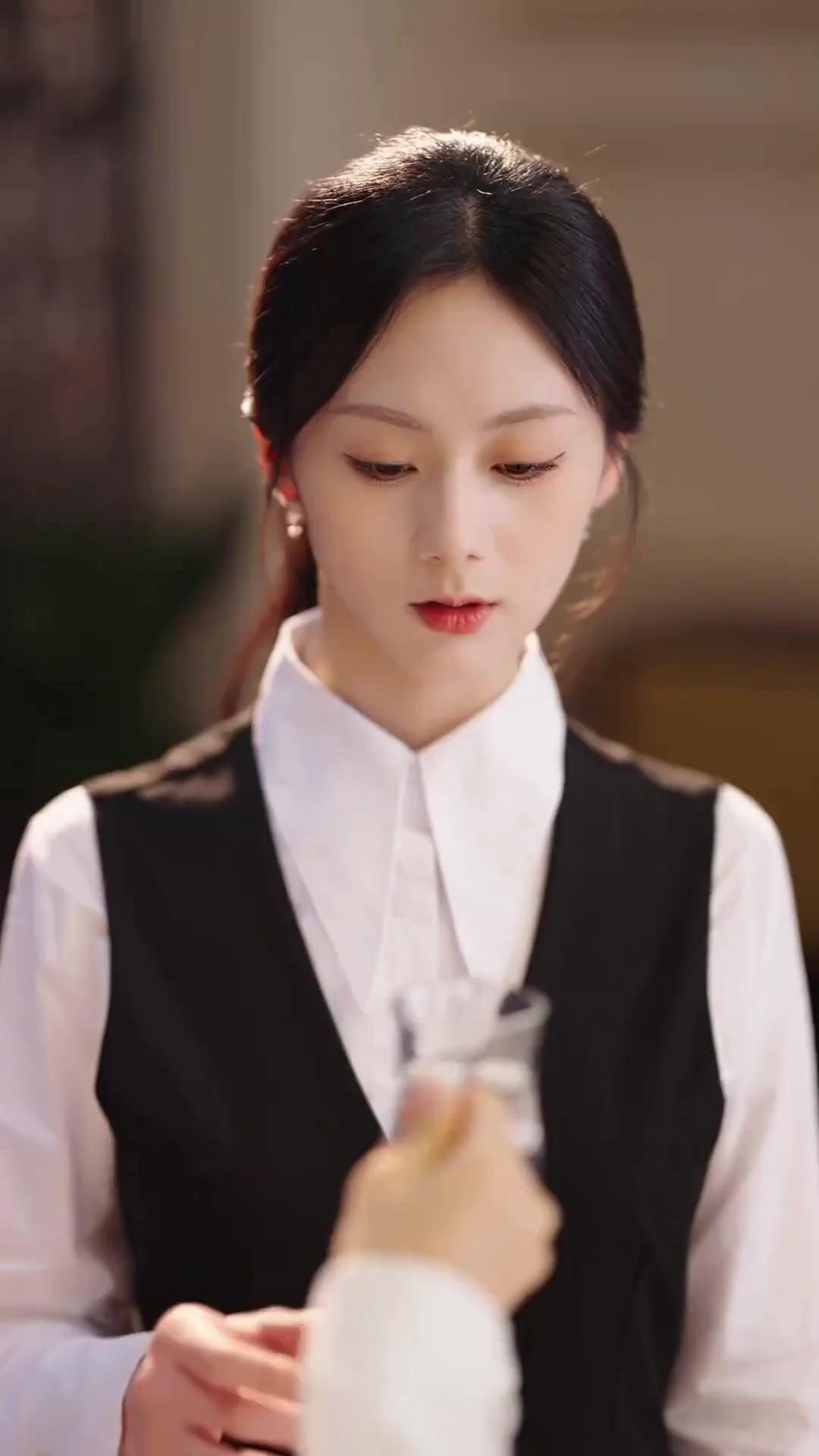 (더빙) 정규직 하나로 사모님 되기