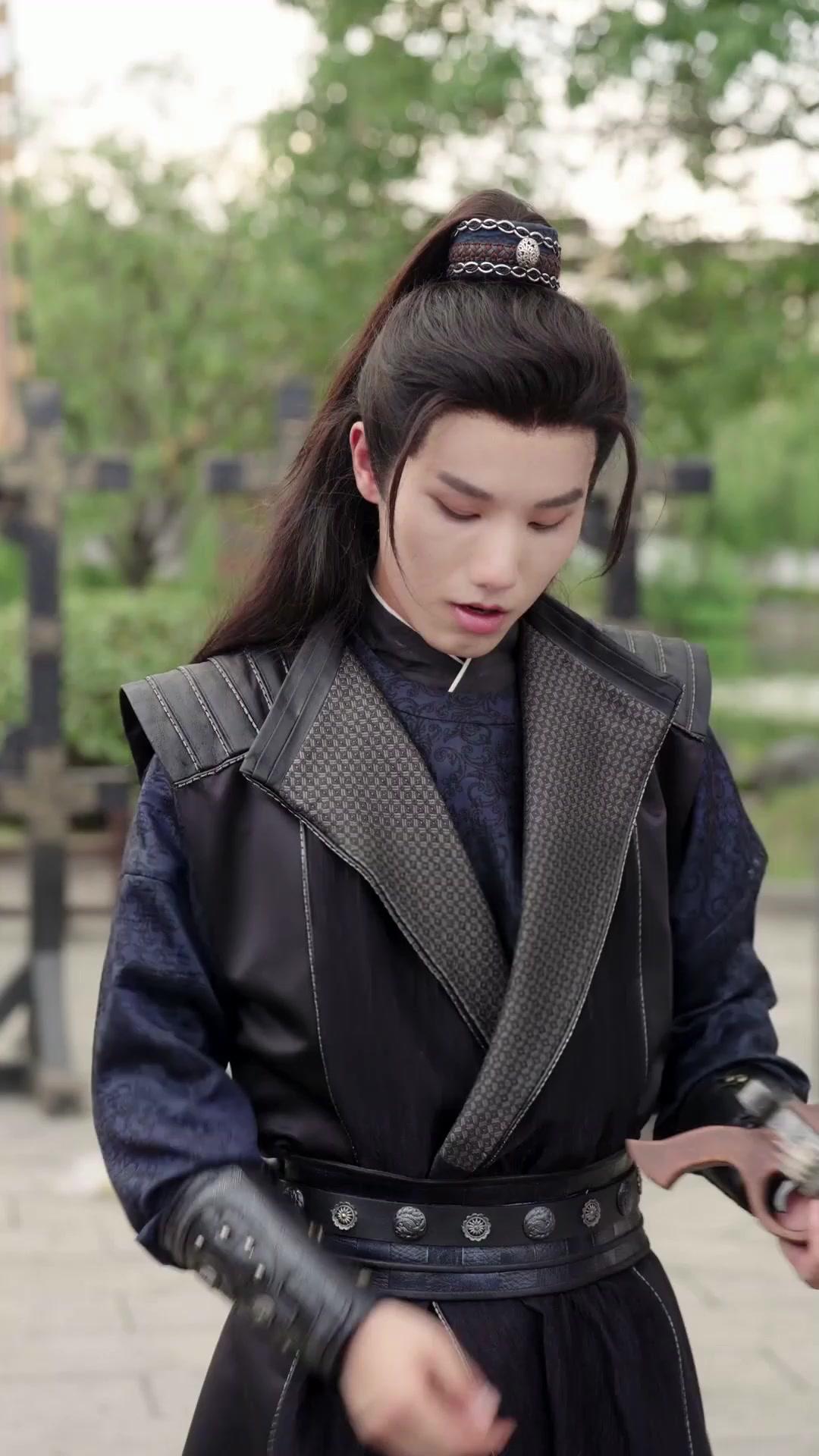 Perangkap Cinta Sang Raja