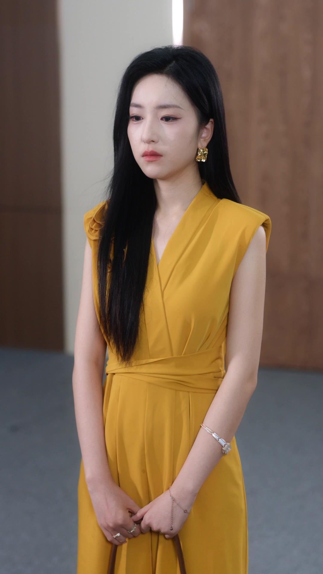 Bunga Berduri di Ruang Sidang