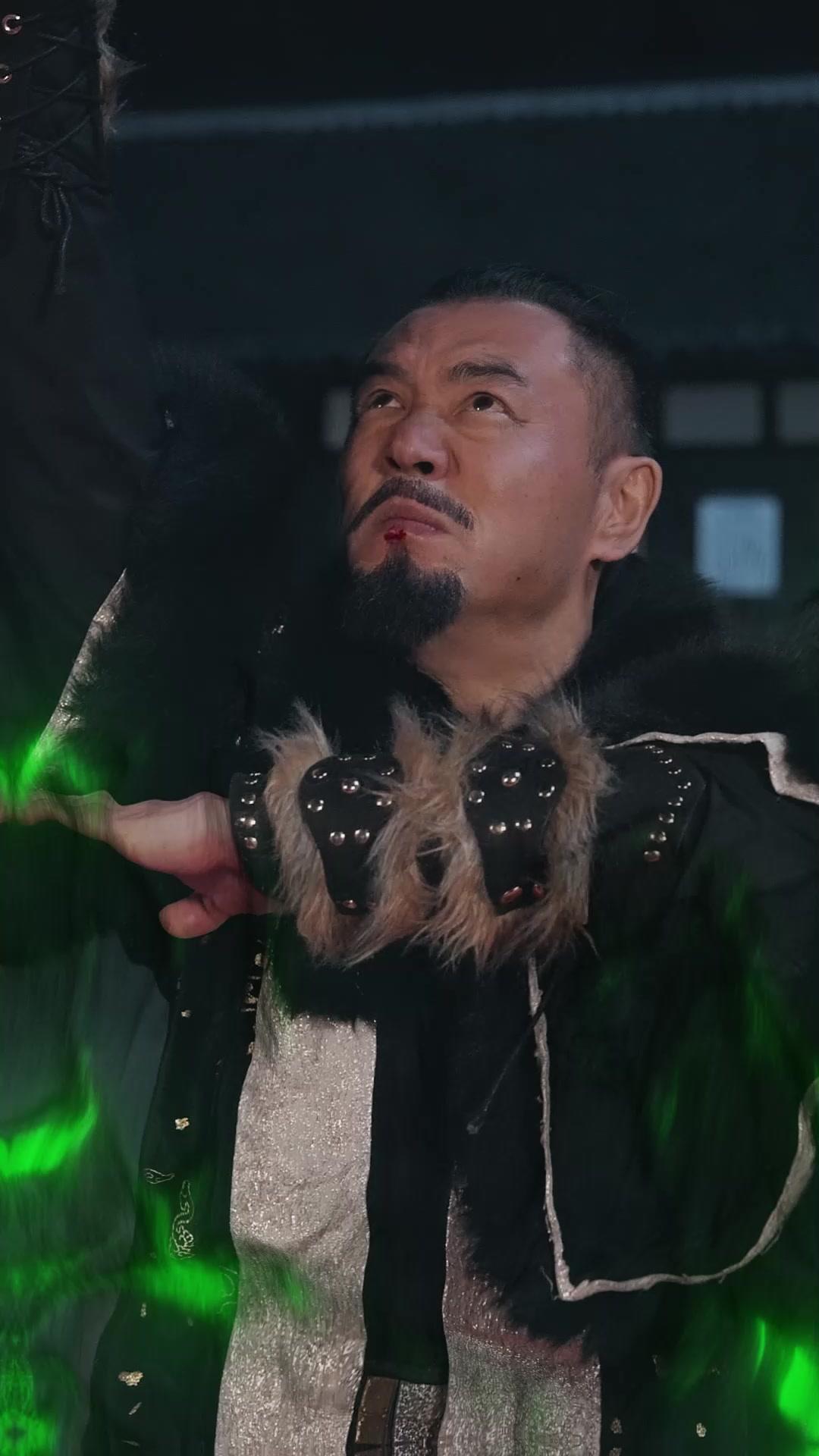 Loser? Martial World Knelt!